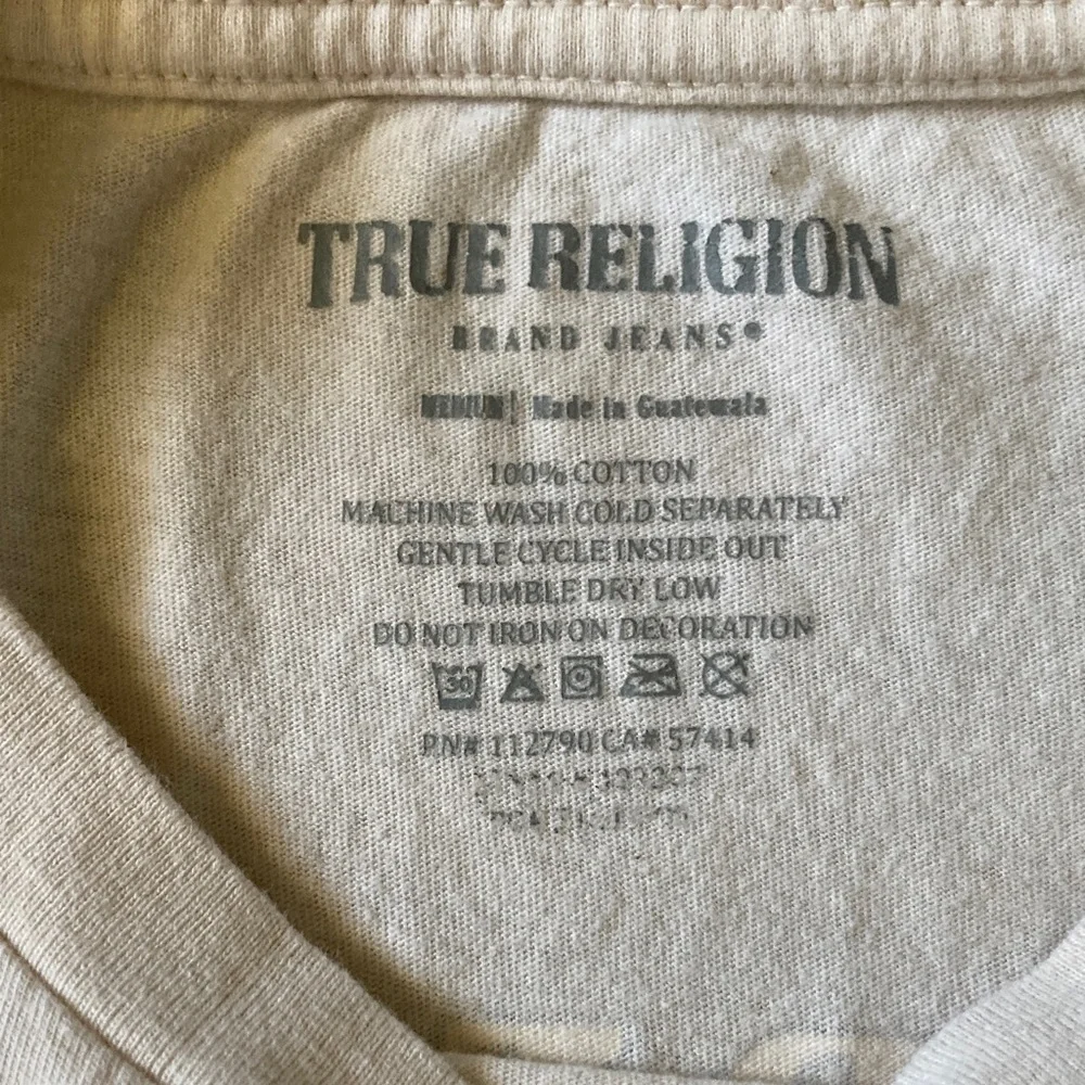 TRUE RELIGION cream Buddha logo tee, Medium.